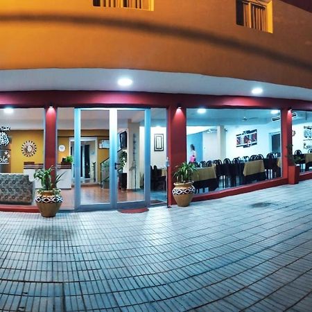 Nuevo Hotel Roble Termas de Rio Hondo Exterior photo